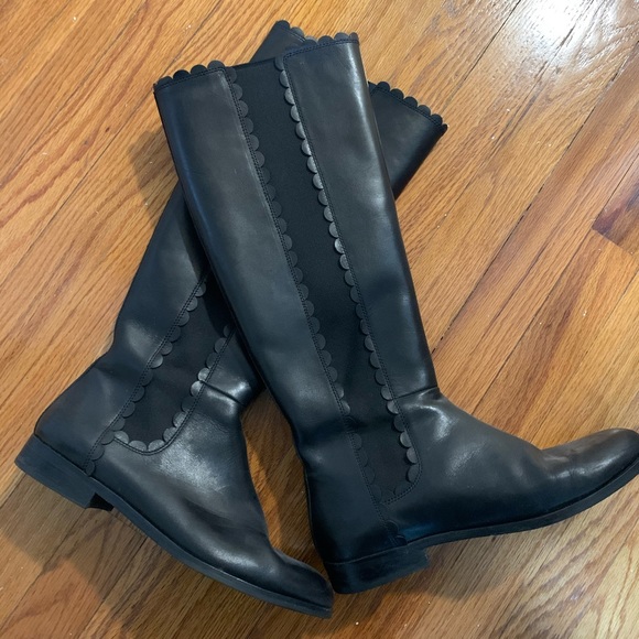 ❄️Kate Spade Scallop Boots in Black